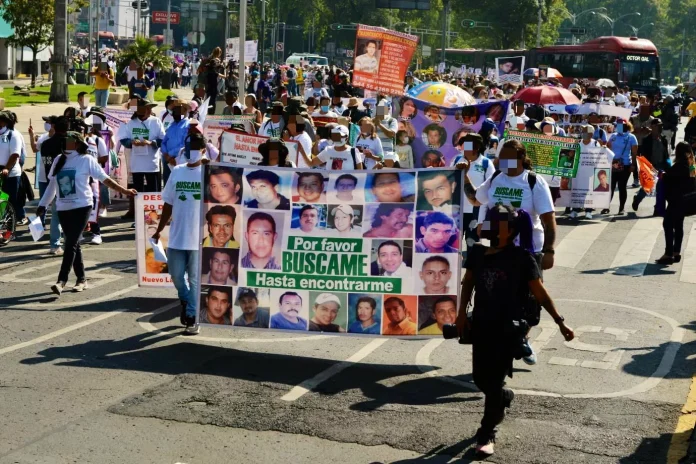 madres-10-de-mayo-marcha-cdmx