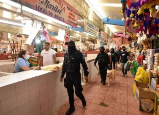 Guerrero / Reanudan venta de pollo en Chilpancingo tras muerte de comerciantes