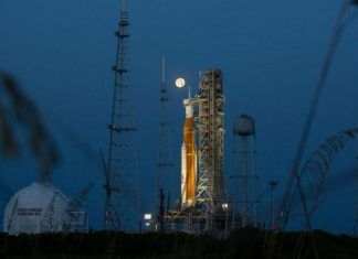 Nuevamente a la Luna