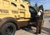 Morelos / Muere perrito atado a camioneta de valores en Cuautla