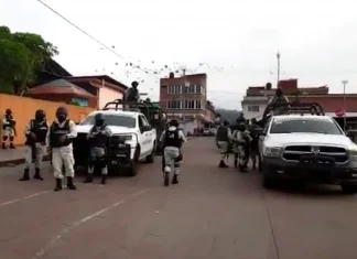 Michoacán / Fuerzas armadas toman control de Nuevo San Juan Parangarícutiro