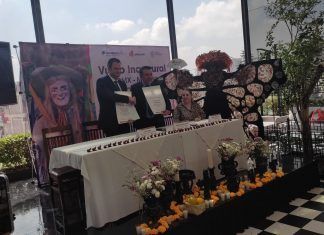 Firma de convenio con Aeroméxico