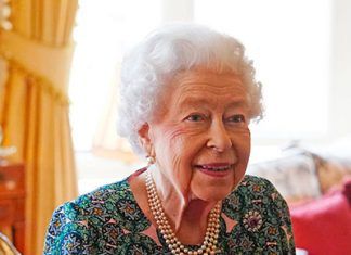 Isabel II, entregada al “deber” de reinar