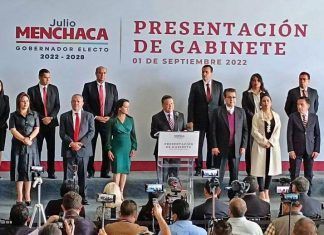 Julio Menchaca presenta gabinete paritario que se rige por principios de la 4T