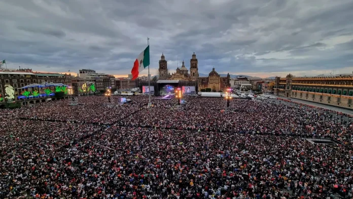 grupo-firme-concierto-zocalo
