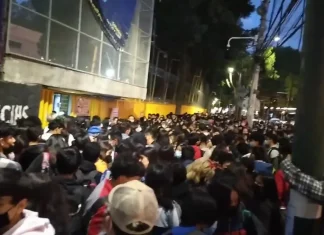Grupo de encapuchados tomaron la Prepa 5 de la UNAM