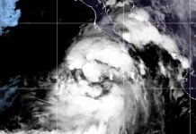Sheinbaum promete apoyo federal a Baja California tras tormenta que dejó nueve muertos y severos daños en Ensenada
