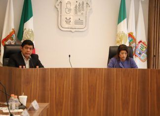 La presidenta Municipal Mariela Gutiérrez Escalante toma protesta al encargado de Despacho de la Guardia Civil de Tecámac