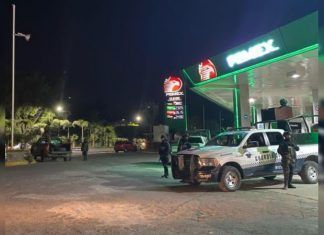 Michoacán / Civiles armados atacan a balazos a policías de Jiquilpan