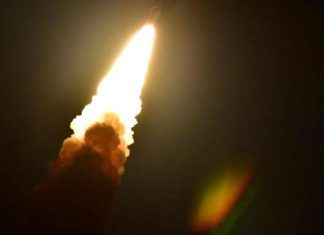 Artemis I capta la Tierra