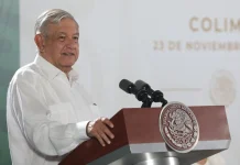 AMLO: “Conservadores” en la marcha por 10 años de Ayotzinapa