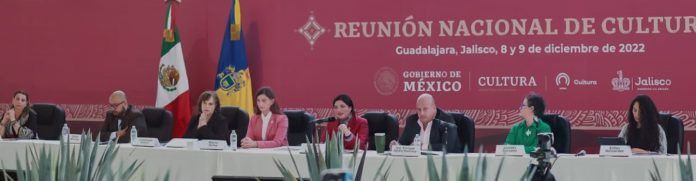 Reunión Nacional de Cultura, despiden al “Alquimista moderno” en Bellas Artes… y otras notas.Foto1