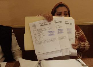 Sandra Duarte exige espacios para comerciantes; funcionarios de V. Carranza responden con amenazas