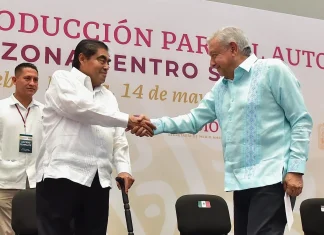 Miguel Barbosa, tuvo la idea de llevar a cabo a cabo la marcha en defensa de la 4T: AMLO