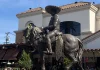 Erigen estatua en honor a Vicente Fernández