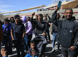 Se Comenta Solo Con / El Tsunami Migratorio