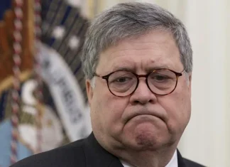AMLO cuestionó relación de William Barr y Felipe Calderón