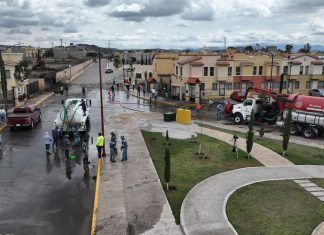 Retiran 60 toneladas de tierra y lodo tras granizada en Tecámac