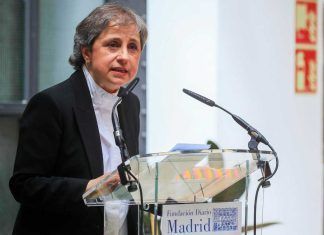 Palabras Más / Premios que enojan…