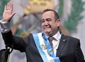 Se Comenta Solo Con… / Refugio de indeseables