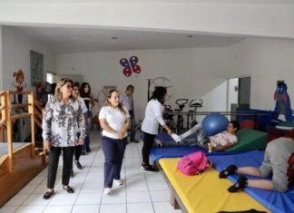Poder Público / Sorprende excelente trabajo de DIF Maravatío a Grisel Tello