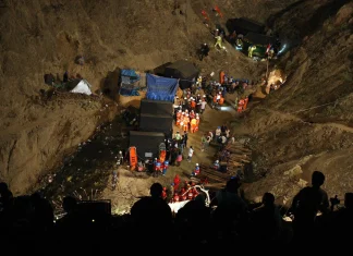 Recuperan 27 cuerpos de mineros muertos en Perú