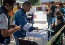 Esténtor Político / 52 millones de spots; más de lo mismo
