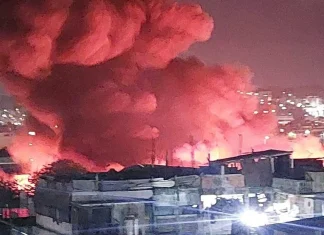 Guerrero / Incendio consume Mercado Central en Acapulco