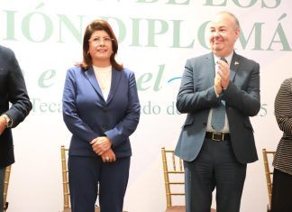 Develan placa y siembran olivo en Tecámac por 70 años de relaciones diplomáticas México-Israel
