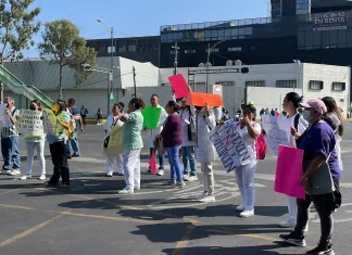 Médicos se manifiestan en la CDMX por IMSS-Bienestar