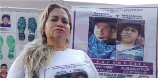 Se Comenta Solo Con / Abrazar Los Huesos