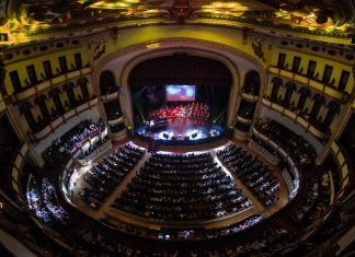Teatro de la Ciudad Esperanza Iris
