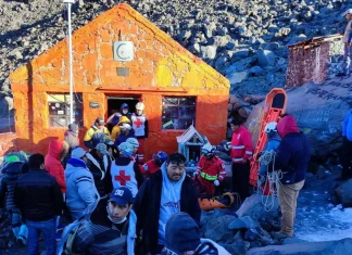 Puebla / Recuperan cuatro cuerpos de alpinistas en Pico de Orizaba