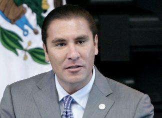 Se Comenta Solo Con… / Puebla