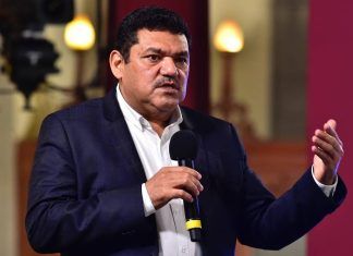 Asuntos pendientes de Javier May