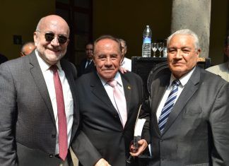 De la Ciudad / ¡Dignidad por delante!
