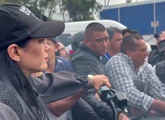 Visión Laboral / Morenistas agreden a Sandra Cuevas en central de abastos
