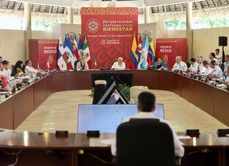 México ofrece programas sociales para frenar crisis migratoria