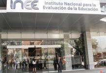 TEXTUAL-es / Es insuficiente la política educativa