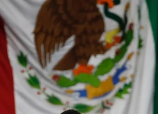 Se Comenta Solo Con / La Fotografía