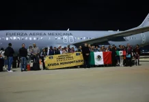 Llegaron más mexicanos rescatados de Israel