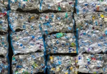Más envases reutilizables para evitar 1 billón de botellas y vasos de un solo uso a 2030