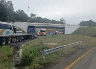 Tras robo en autopista Siglo XXI se desata persecución
