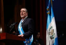 Toma protesta Bernardo Arévalo como presidente de Guatemala