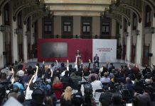 Palabras Más / ¡Defensa a ultranza!