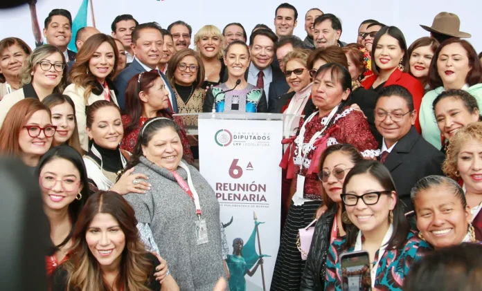 sheinbaum-plenaria-morena