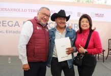 Benefician a más de 200 Familias Tecamaquenses con la Entrega de Escrituras