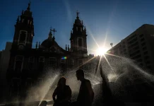 Brasil con más templos religiosos que escuelas y centros de salud