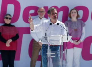 AMLO arremetió contra Lorenzo Córdova tras «Marcha por nuestra democracia»