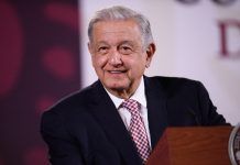 AMLO propone «autolimitarse» en La Mañanera por veda electoral